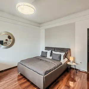 Apartment Amora Homes Breathless Panorama Synagogue Elegant Attic Free Parking Reservation Needed, Budapest
